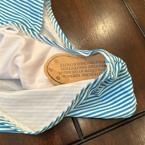 New In Bag Ladies Small Blue/White One Piece - Picture 5 of 7